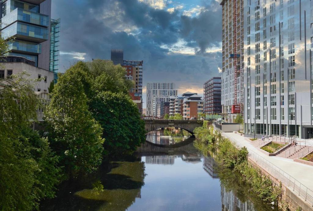 Adelphi Wharf Luxury Apartments 曼彻斯特 外观 照片